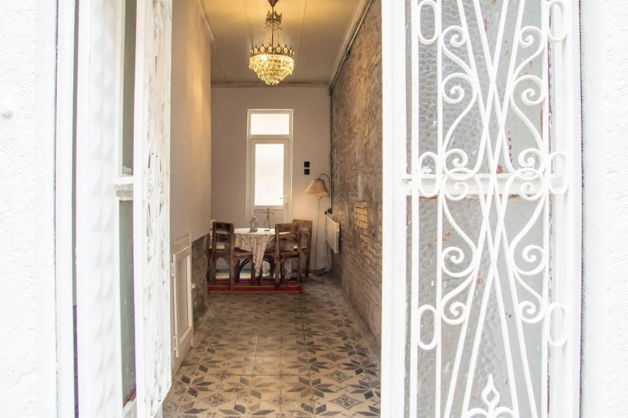 Authentic House Near Popular Attractions In Izmir Daire