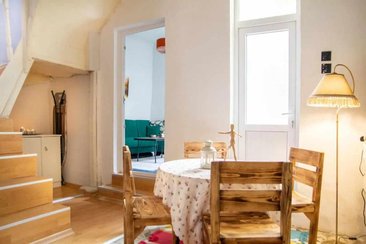 Authentic House Near Popular Attractions In Izmir Daire Türkiye
